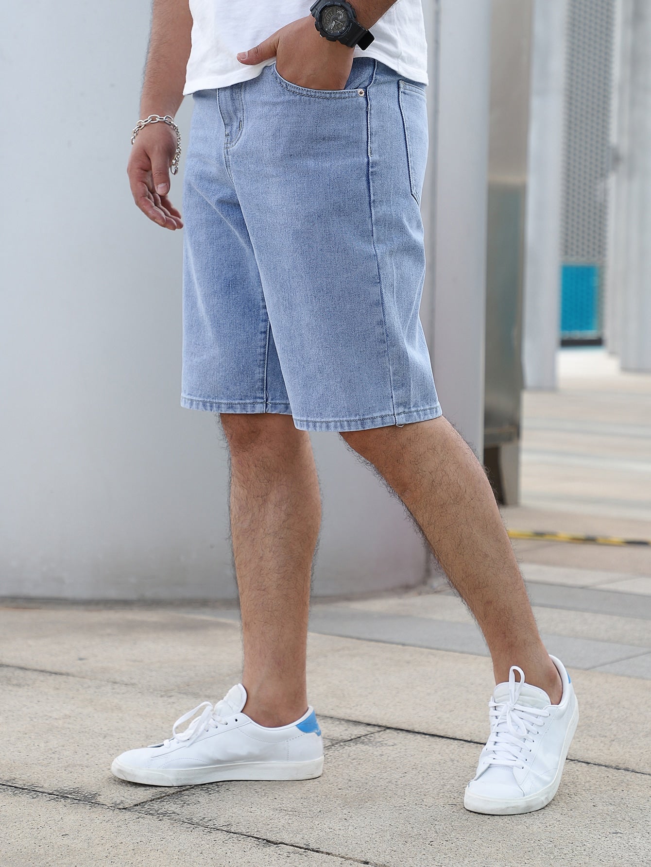 Men Light Wash Bermuda Denim Shorts 