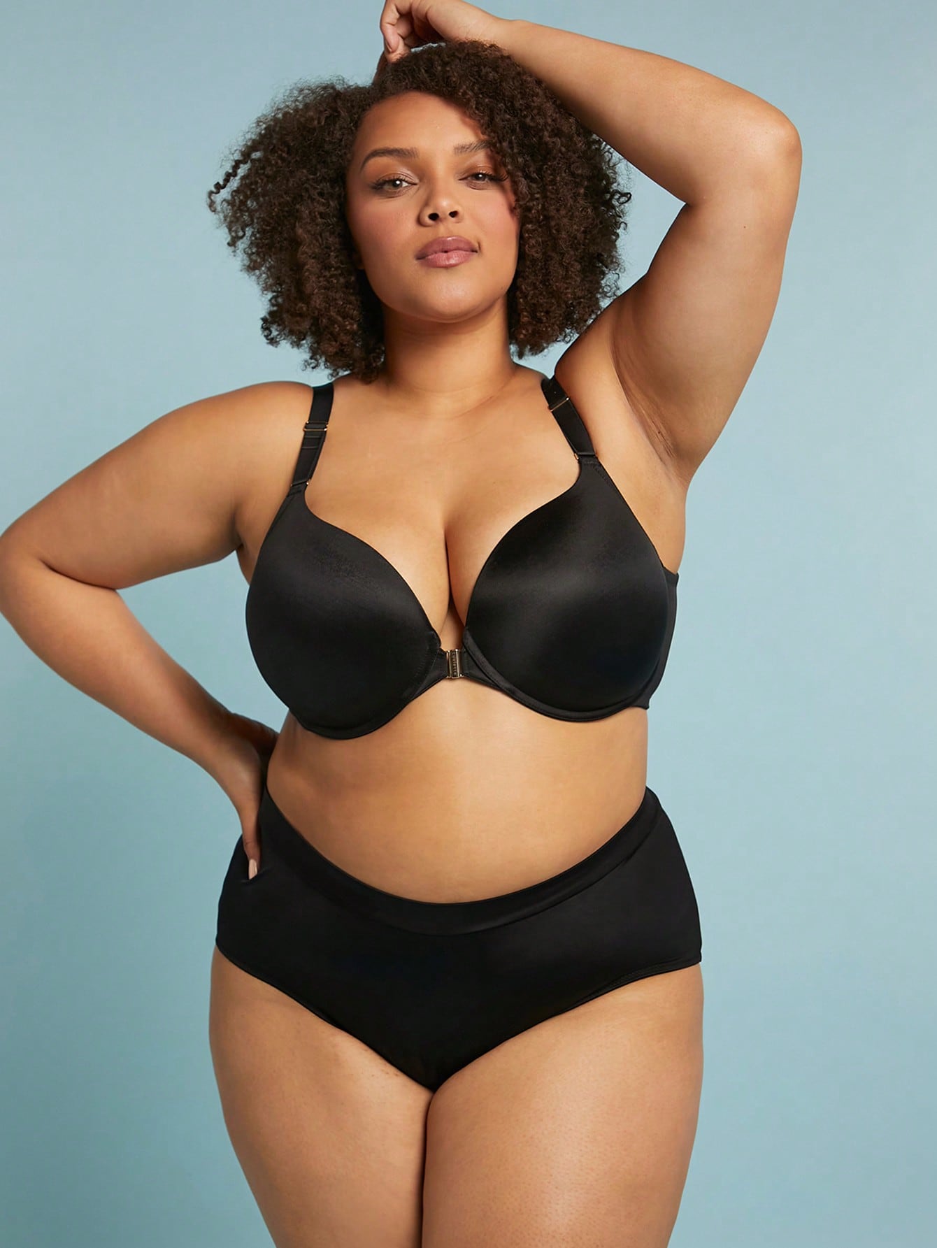 Plus Dream Curve Support + Front-Close T-Shirt Bra 