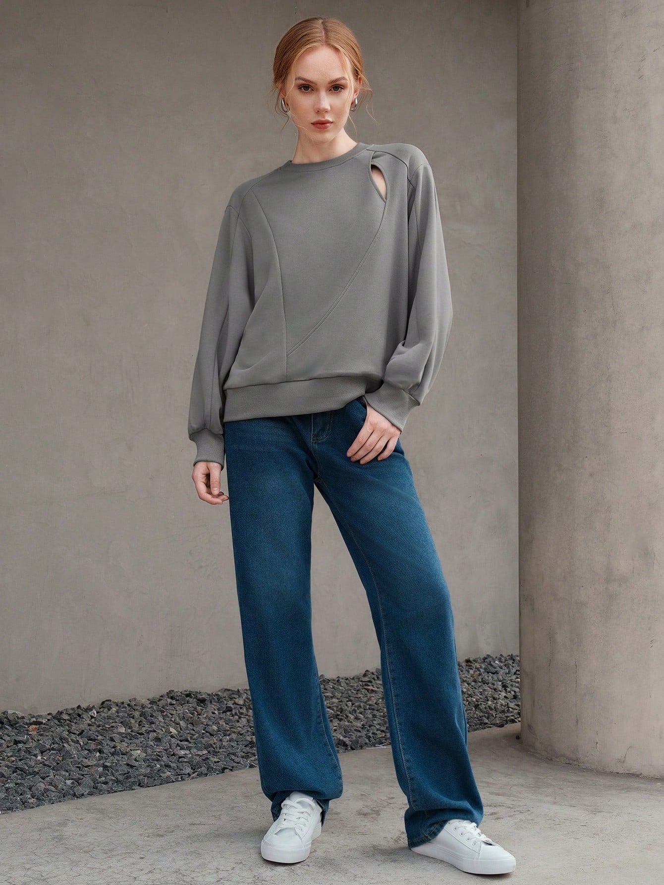 Solid Cut Out Detail Drop Shoulder Sweatshirt 