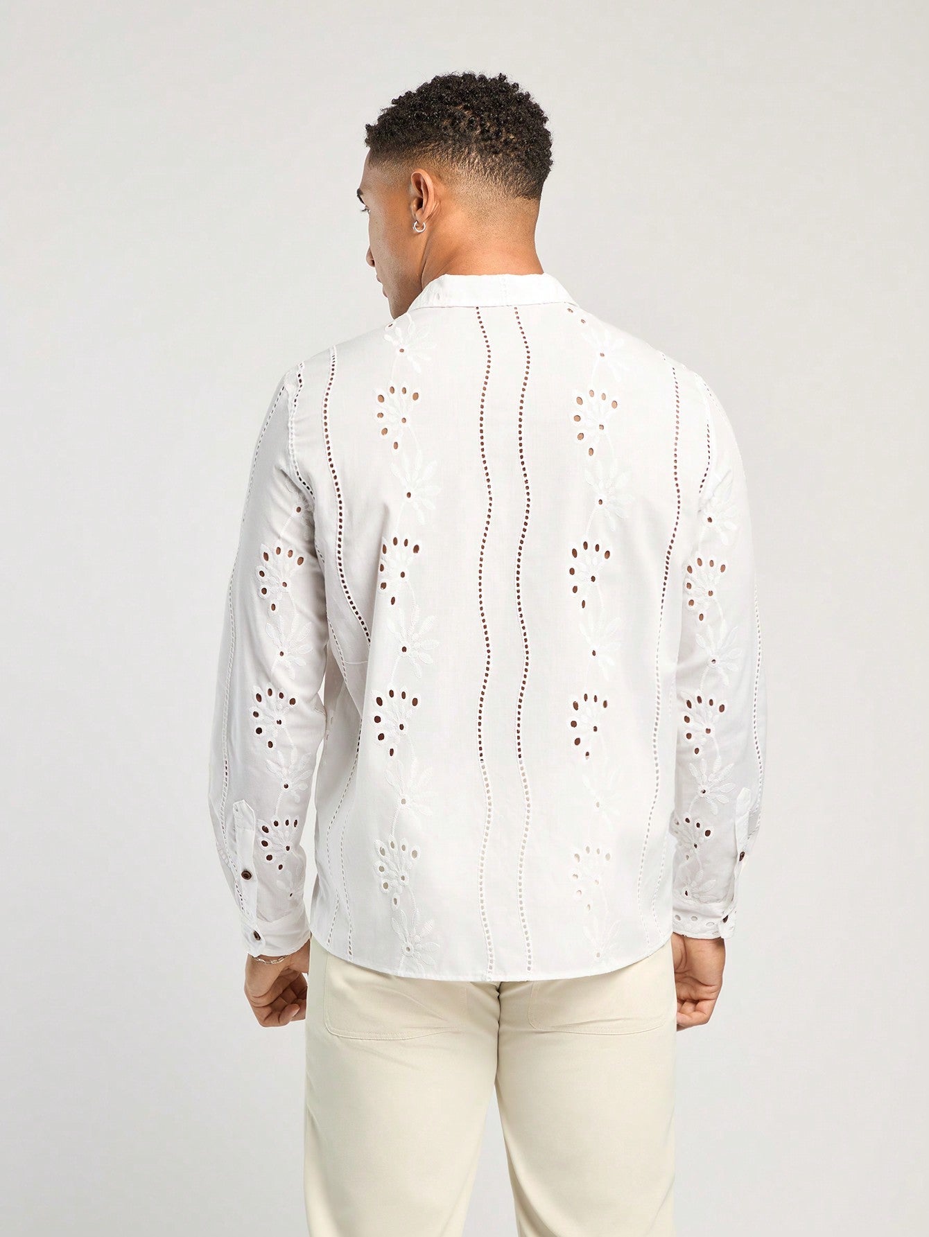 Fit White Embroidered Long-Sleeved Shirt 