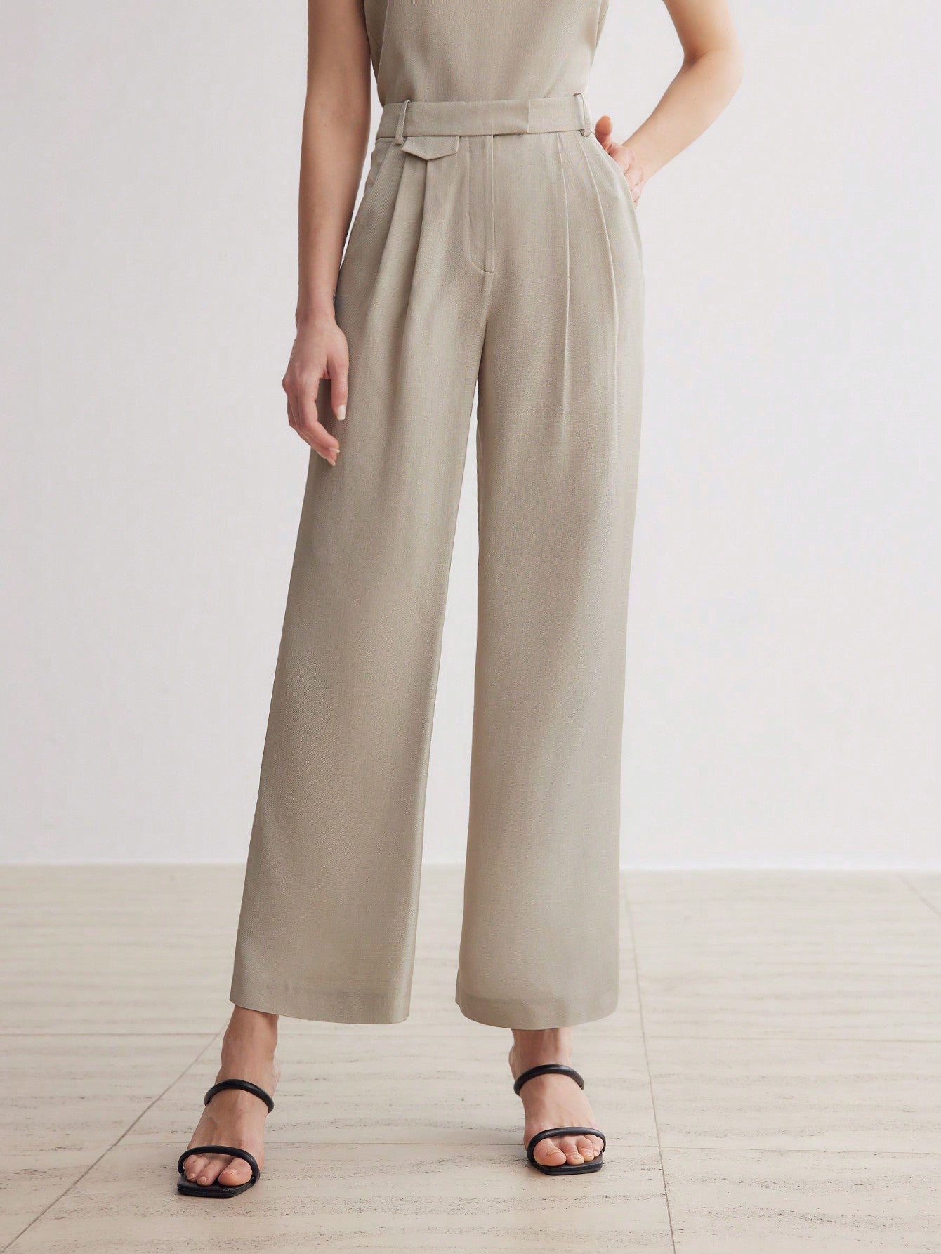 SOLID SLANT POCKET FOLD PLEATED STRAIGHT LEG PANTS 