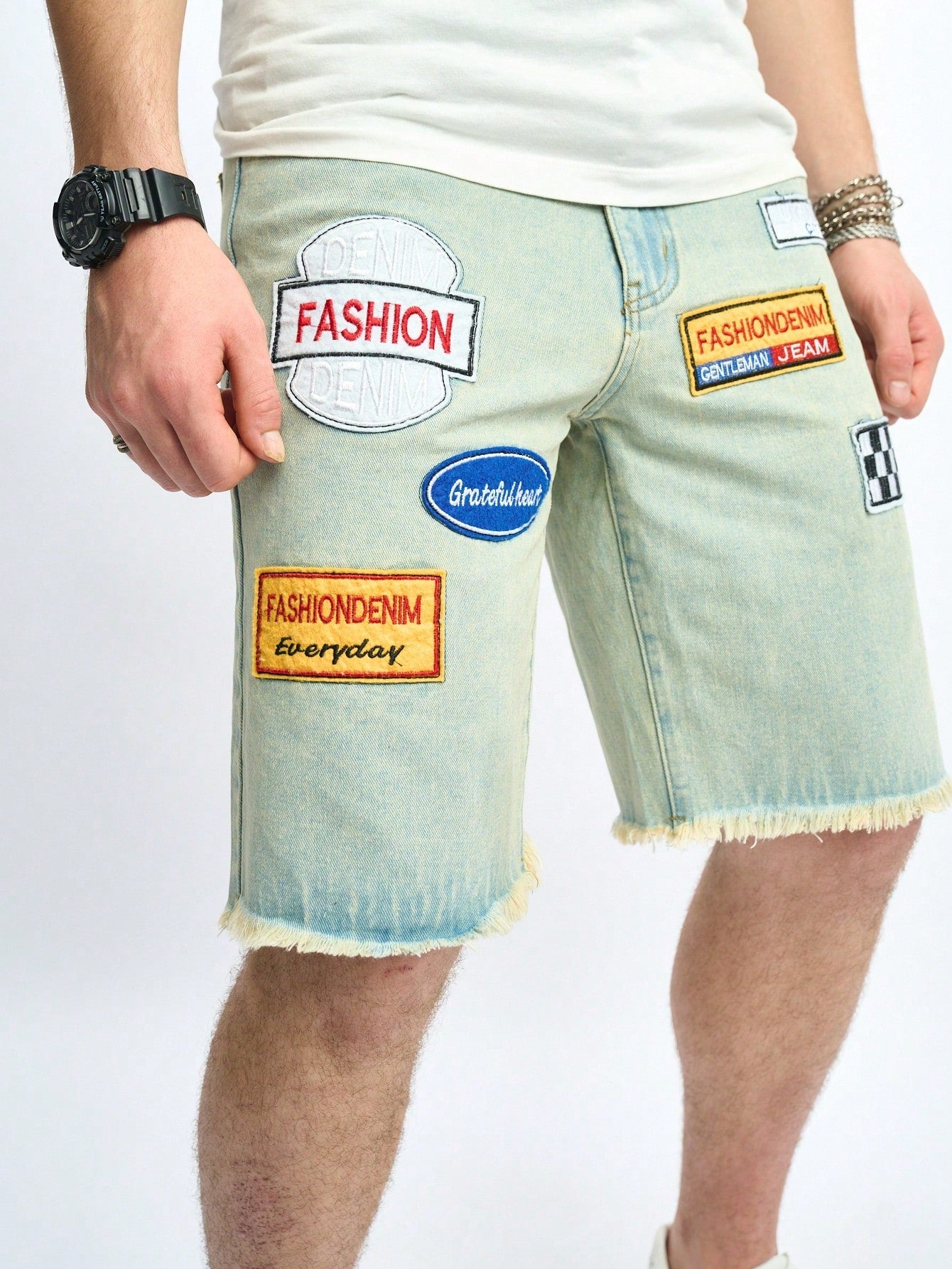 Water Washed Embroidery Denim Shorts 