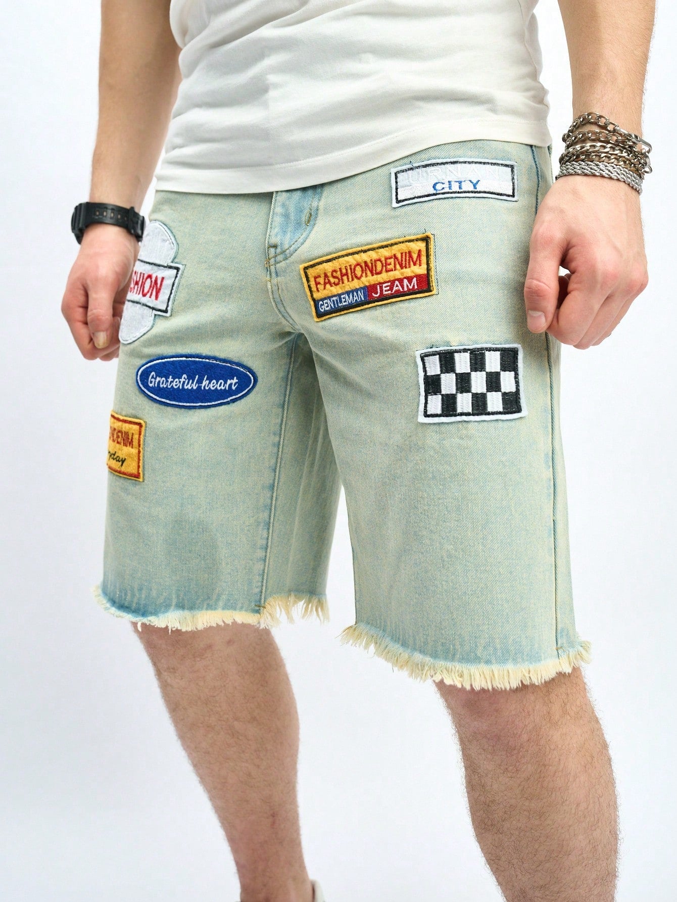 Water Washed Embroidery Denim Shorts 