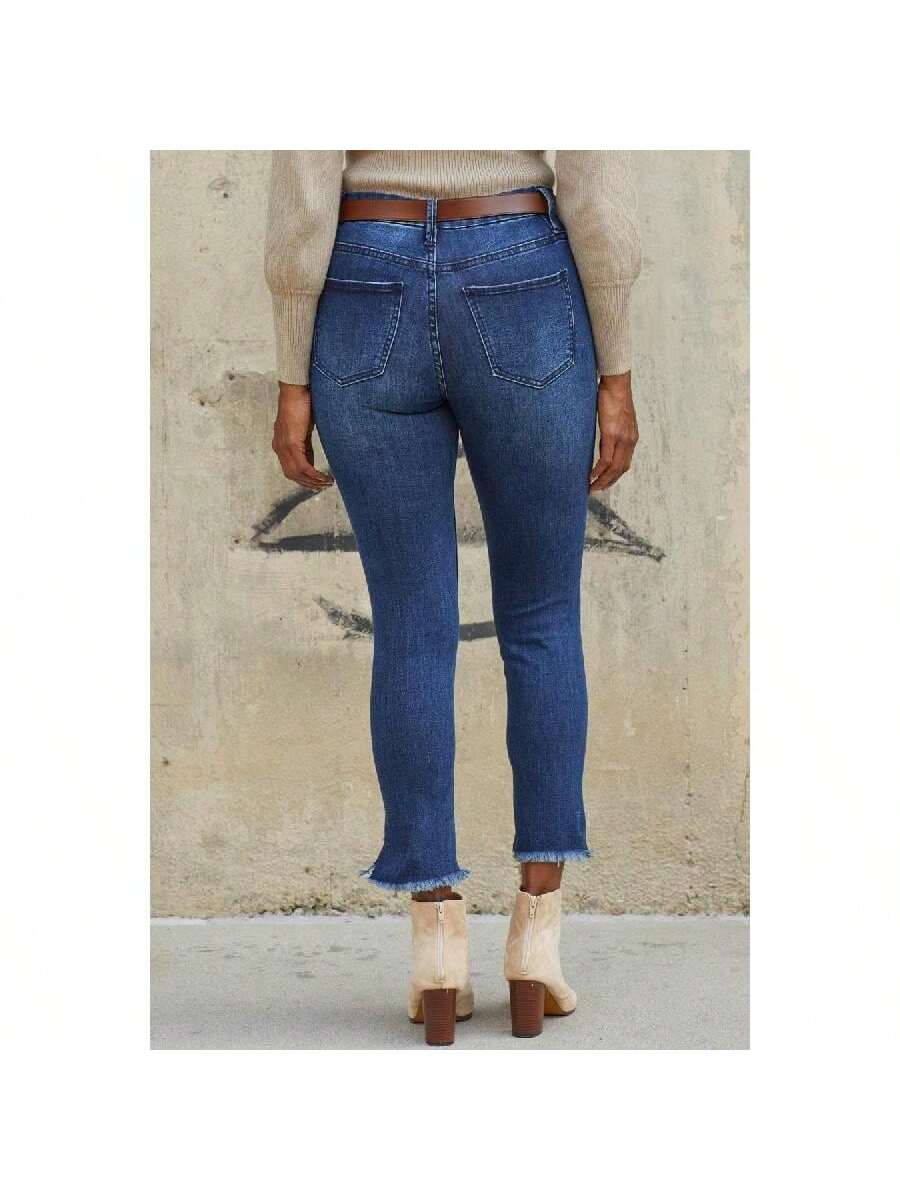 Curvy Fit High Rise Frayed Slanted Ankle Jeans 