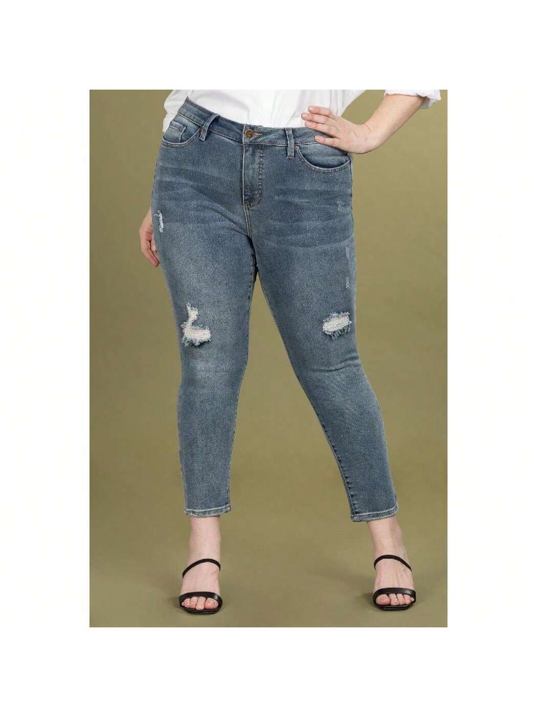 Plus Size Vintage Dream High Rise Ankle Jeans 