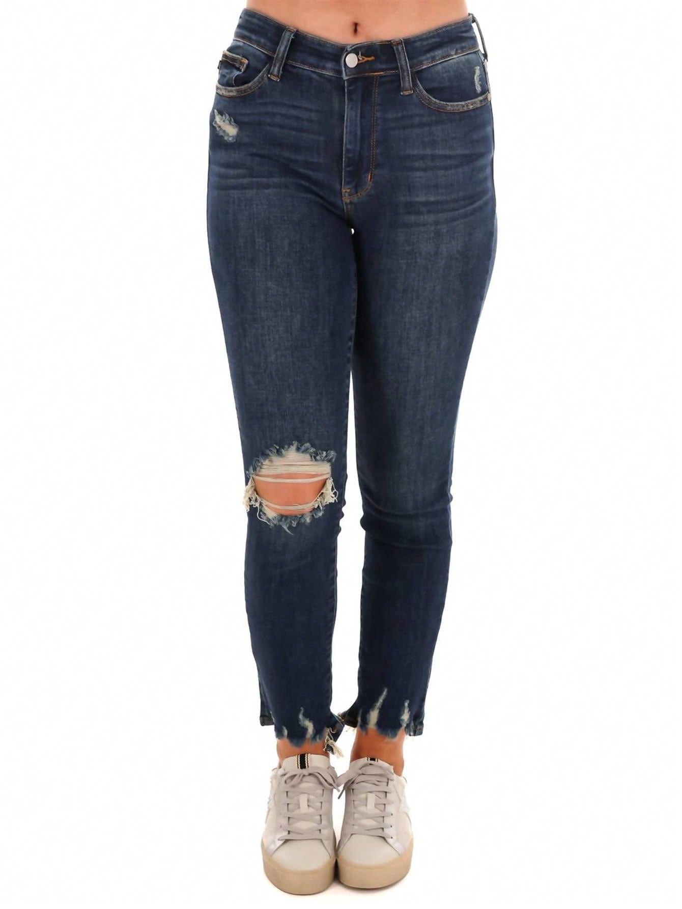 Judy Blue Relaxed Ankle Jeans 