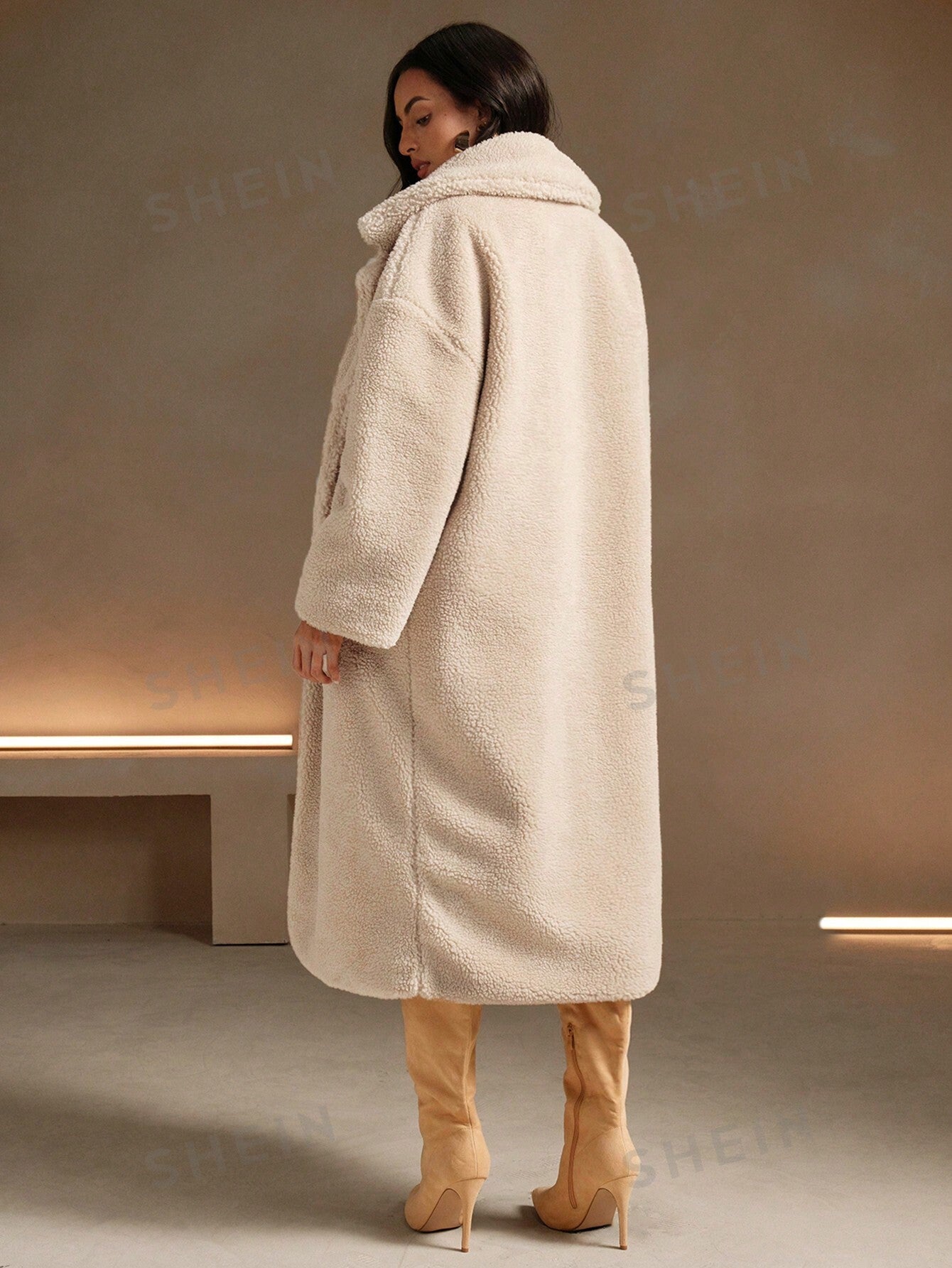 Anewsta Faux Fur Collar Long Sleeve Coat 